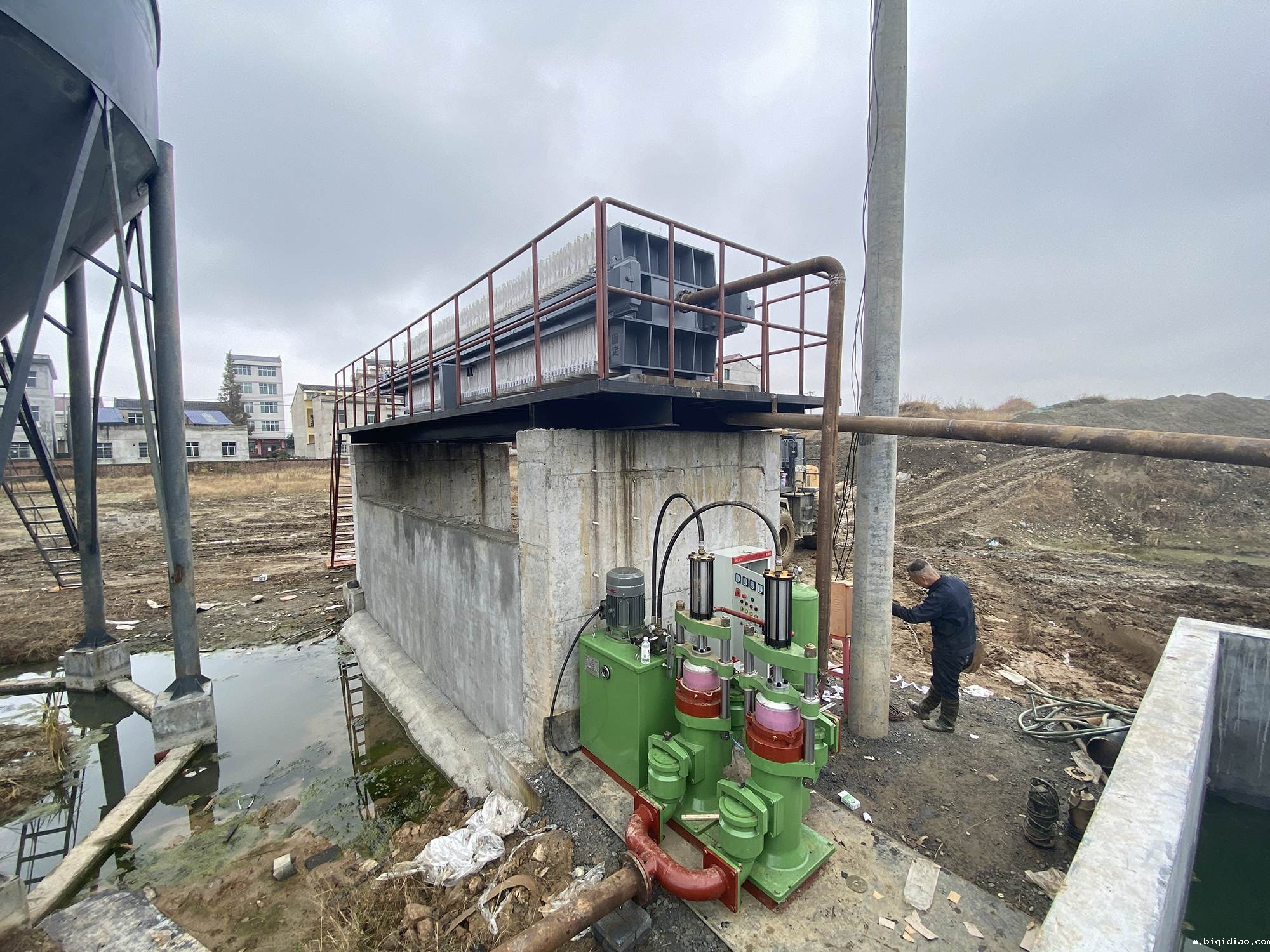 洗沙厂300平方1946伟德官方网站及1946伟德官方网站柱塞泵客户案例4